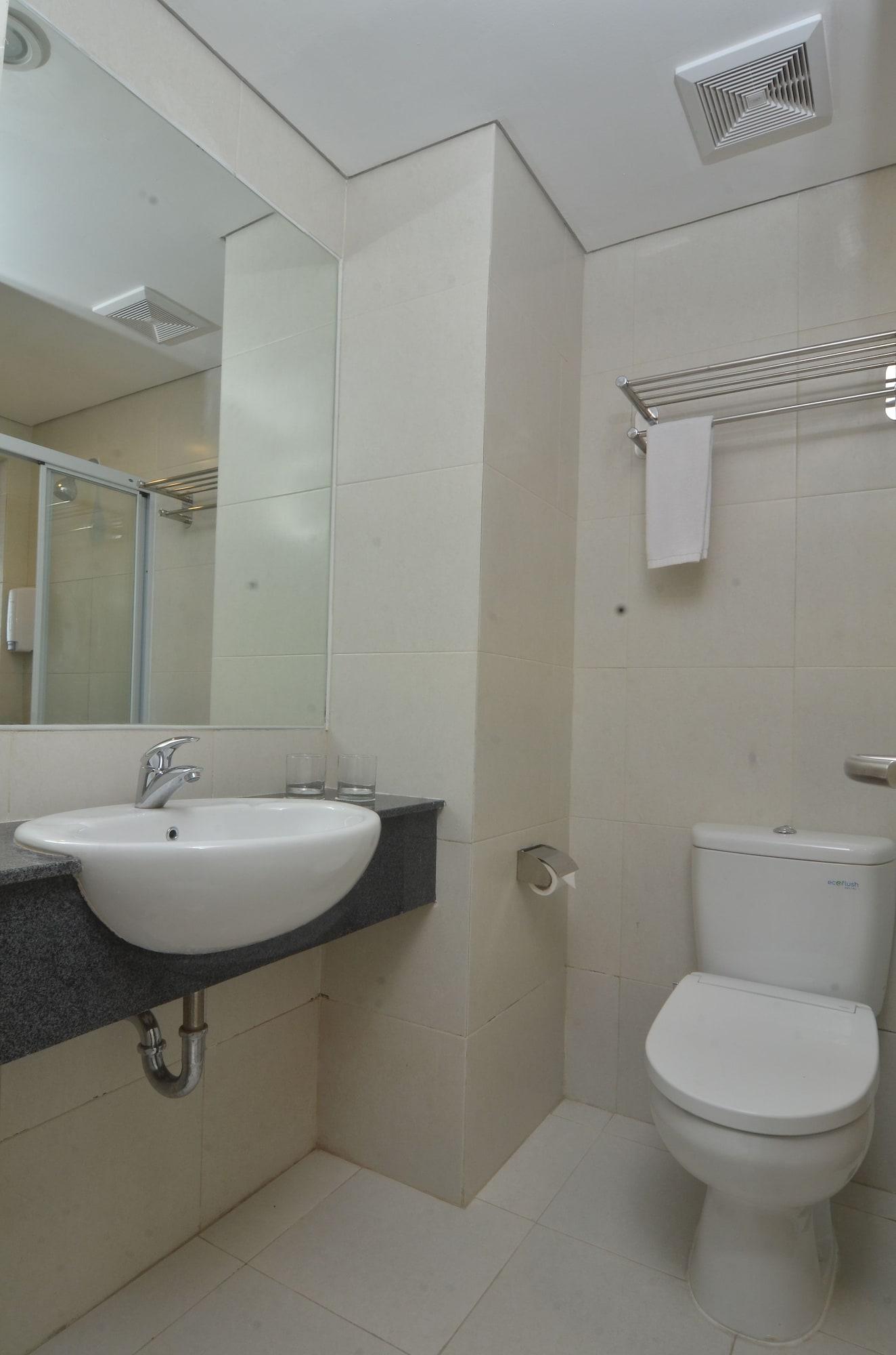 Ascent Premiere Hotel And Convention Malang Ngoại thất bức ảnh