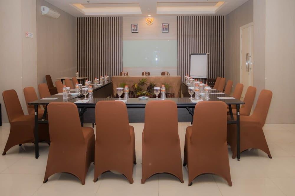 Ascent Premiere Hotel And Convention Malang Ngoại thất bức ảnh